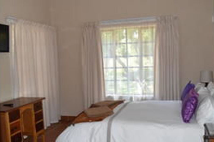 Room 5 of 7
