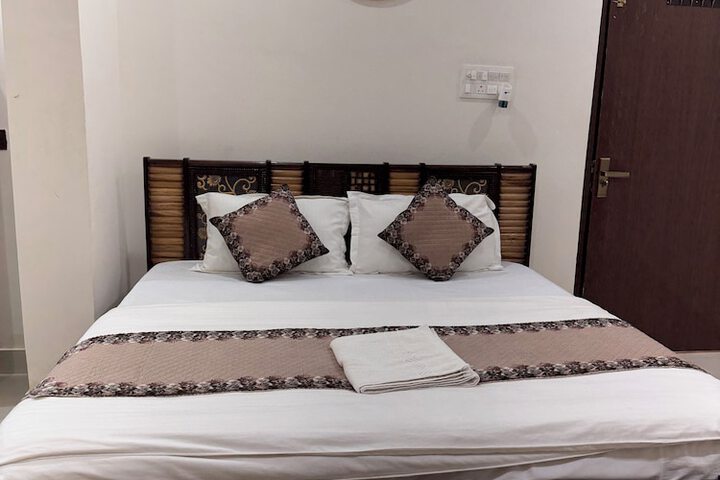 Room 4 of 23