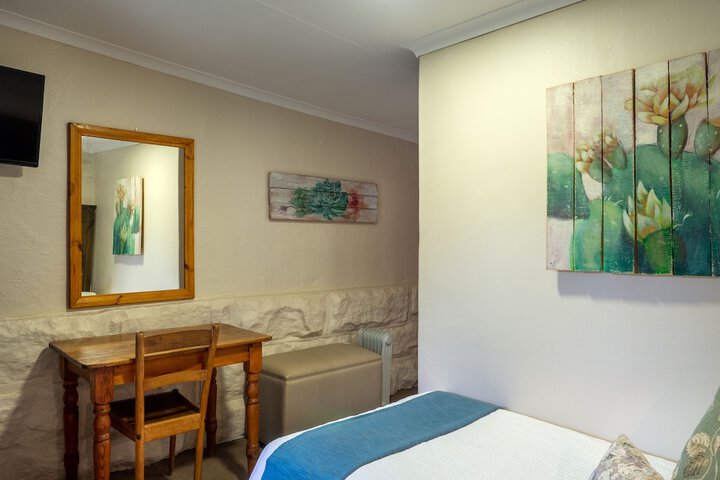 Room 11 of 68