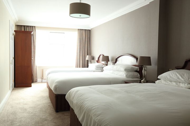 Room 3 of 47