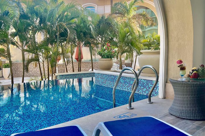Pool 74 of 120