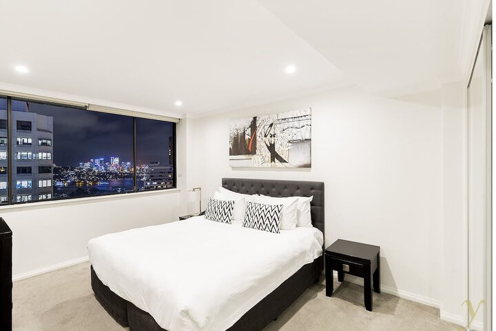 Room 43 of 136