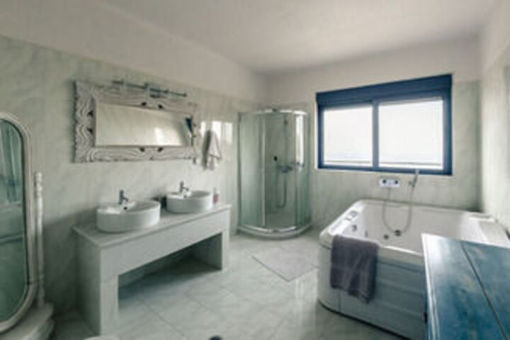 Room 3 of 34