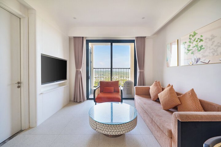Room 50 of 501