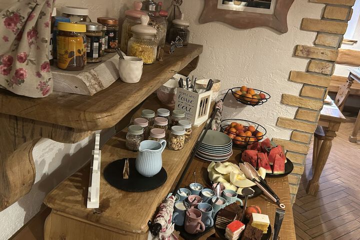Dining 86 of 102