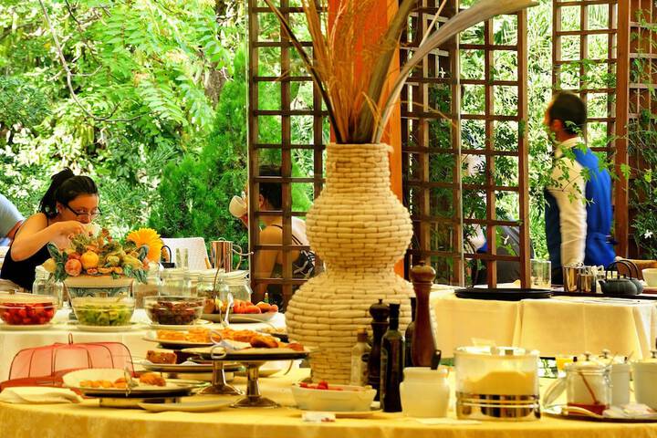 Dining 204 of 249