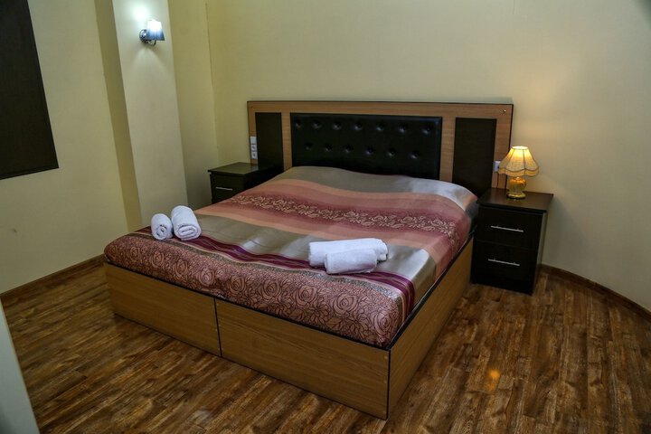 Room 14 of 34