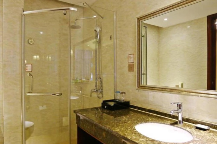 Room 15 of 20