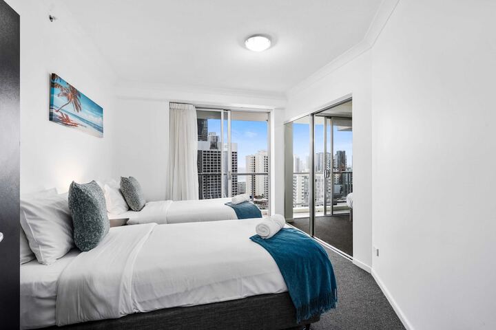 Room 28 of 346