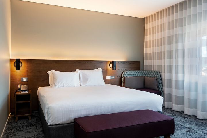 Room 21 of 72