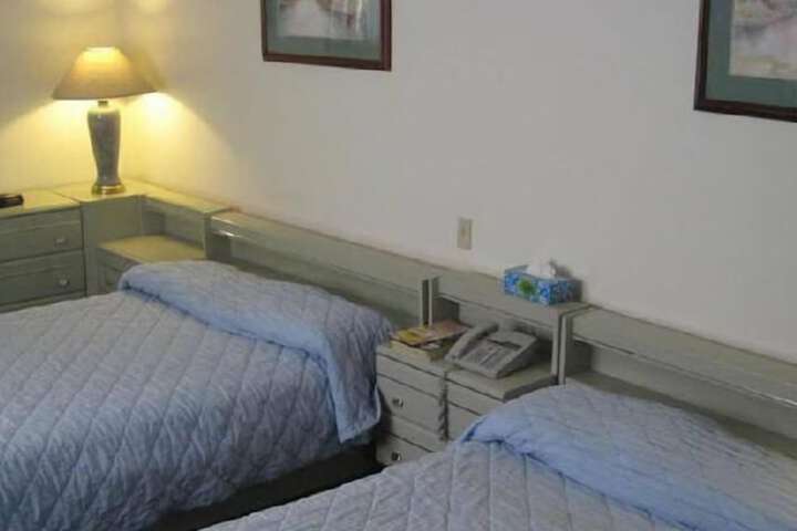 Classic Room 2 Queen Beds (5 of 6)
