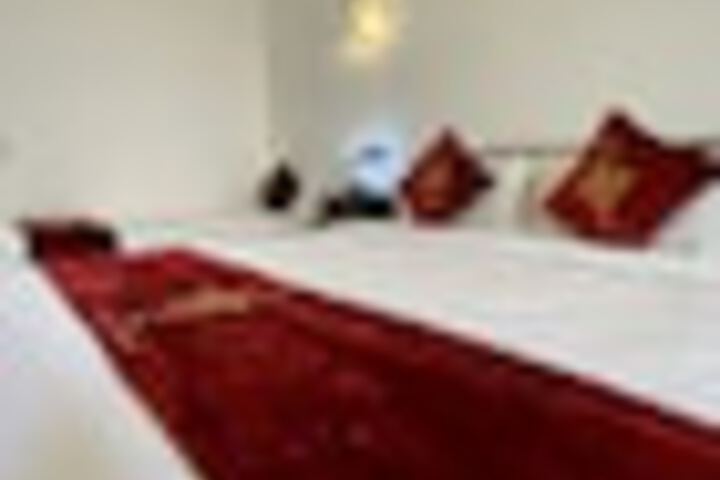 Room 35 of 435