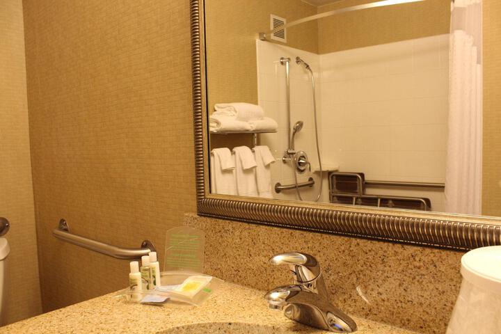 Room 113 of 145