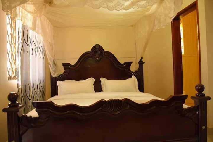 Room 3 of 26