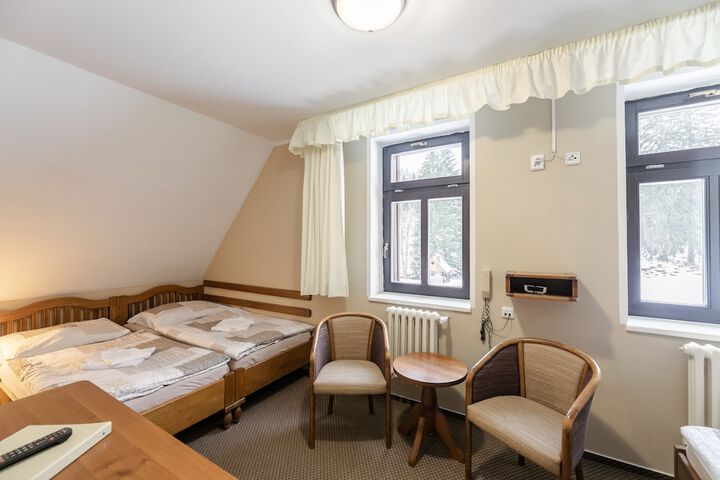 Room 50 of 128