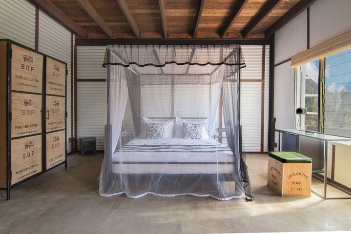 Room 4 of 24