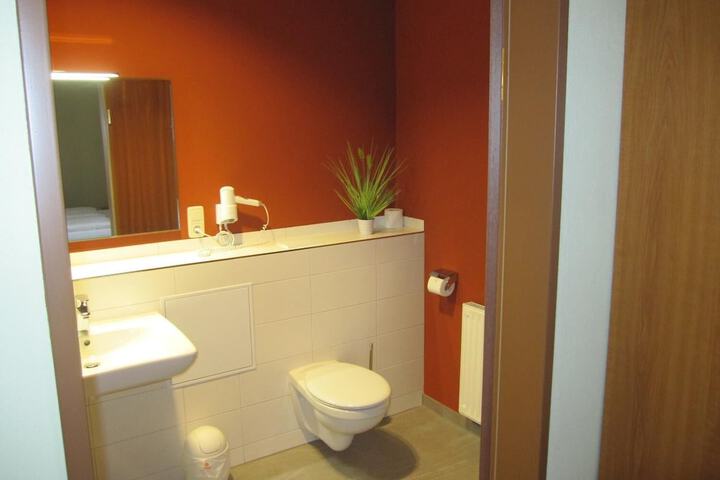 Room 19 of 36