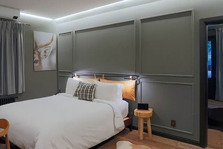Room 45 of 86