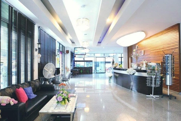 Hotel Interior 4 of 73