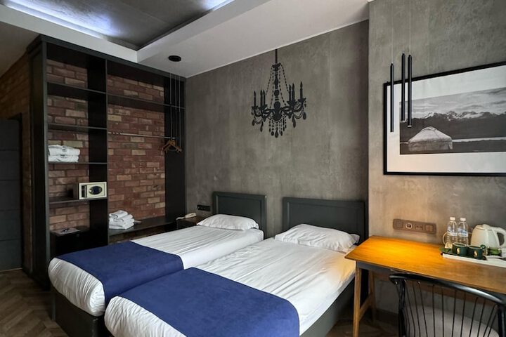Room 59 of 117