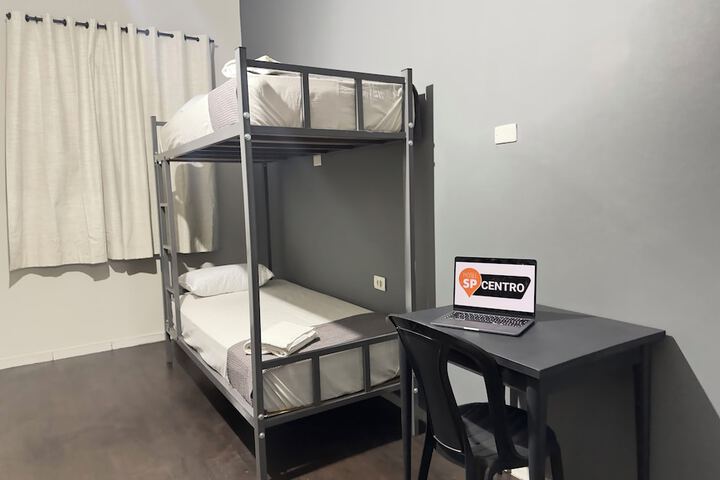 Room 8 of 43