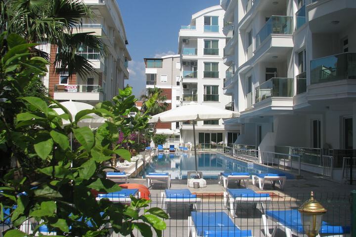 Pool Hotel