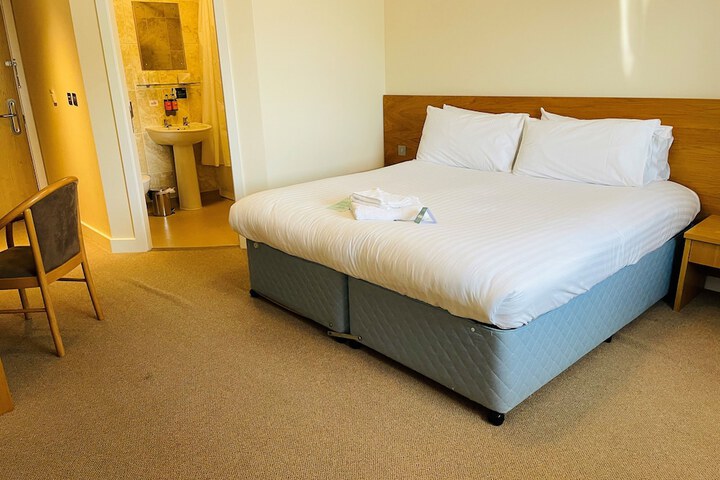 Room 7 of 29