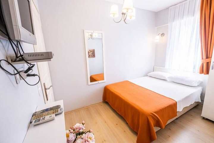 Room 4 of 26
