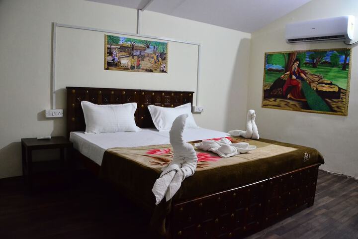 Room 10 of 50