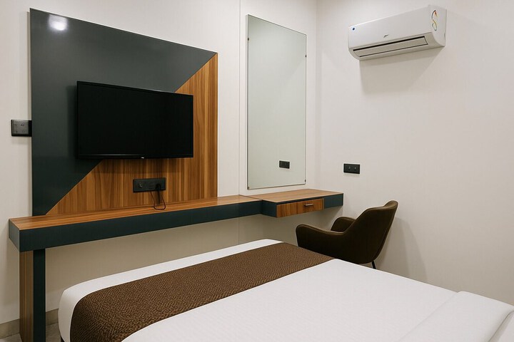 Room 52 of 92