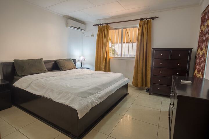 Room 6 of 42