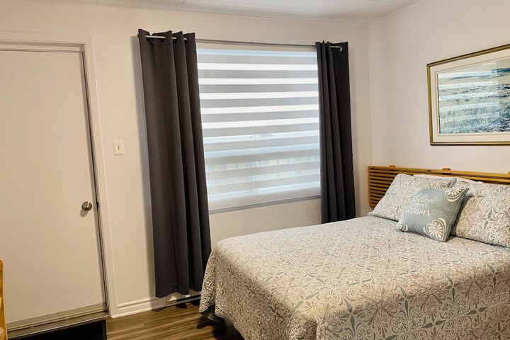 Room 12 of 37