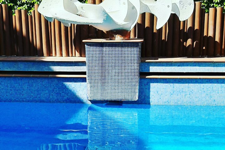 Pool Hotel