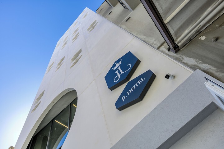 Hotel 78 of 79