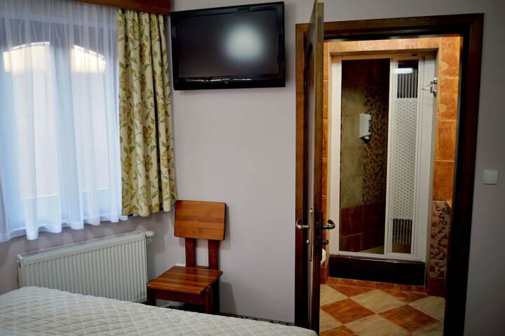 Room 14 of 91