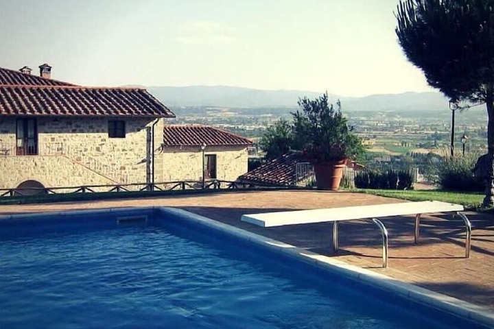 Pool 38 of 73