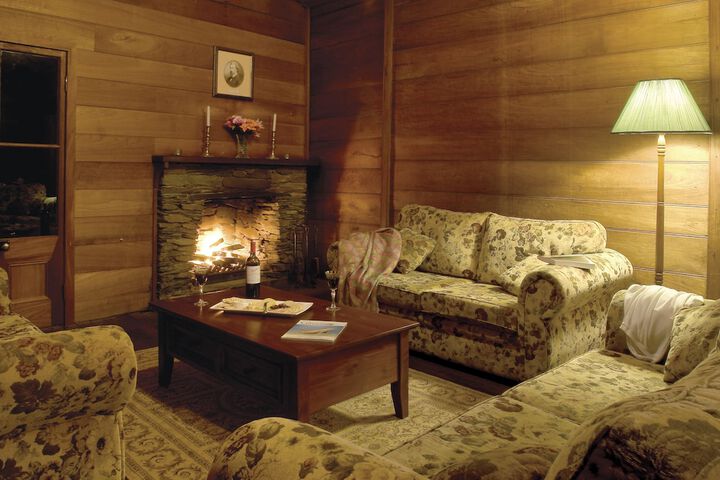 Room 7 of 14