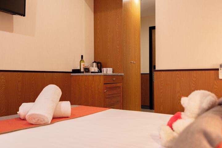 Room 36 of 49