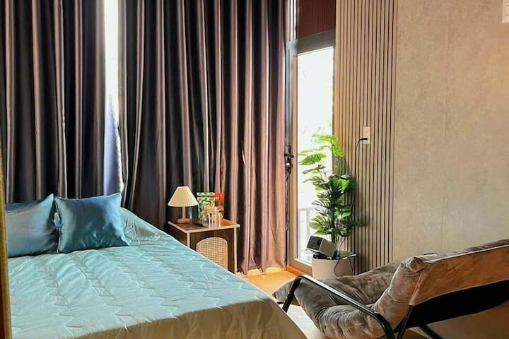 Room 3 of 6
