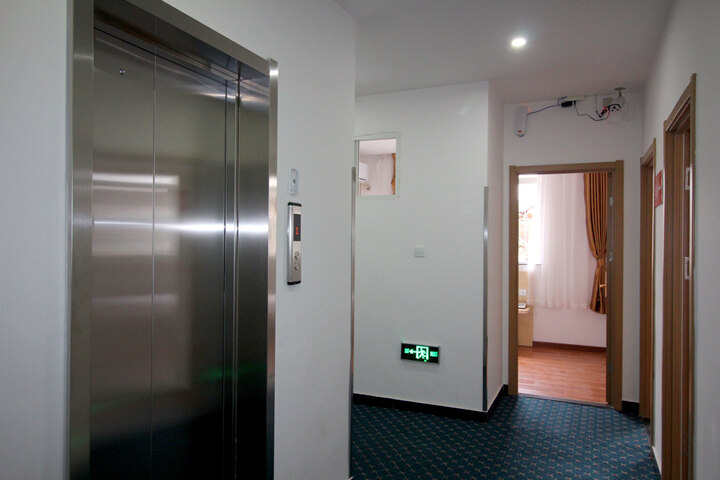 Hotel Interior 5 of 13