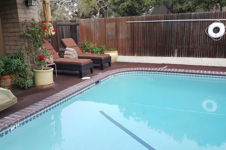 Pool 45 of 62