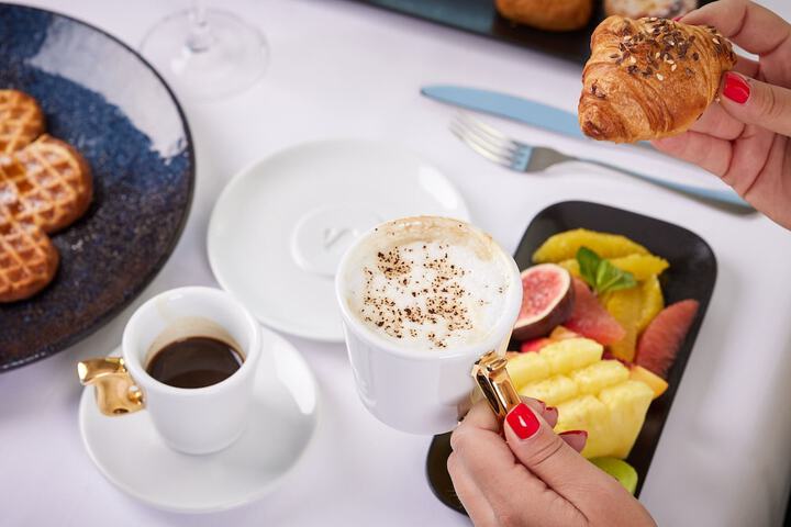 Breakfast/Coffee Service 69 of 90