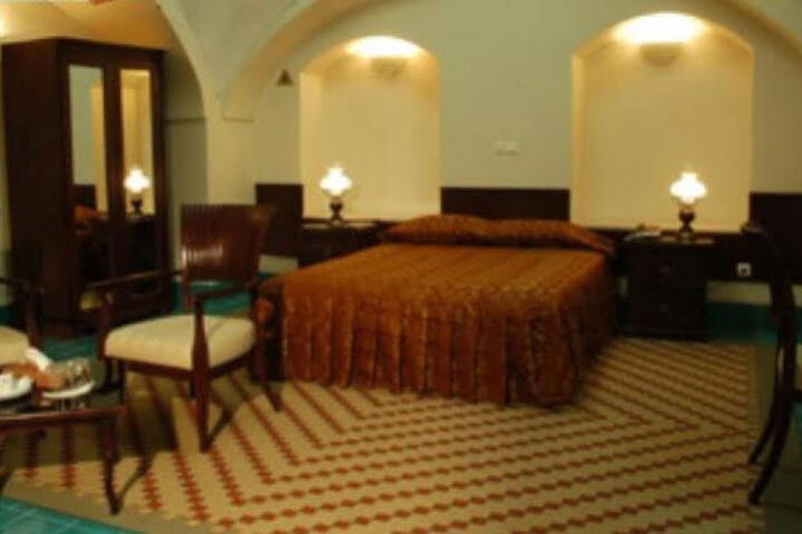 Room 3 of 8