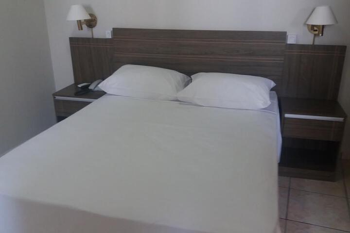 Room 14 of 15