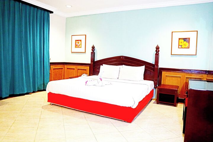 Room 29 of 53