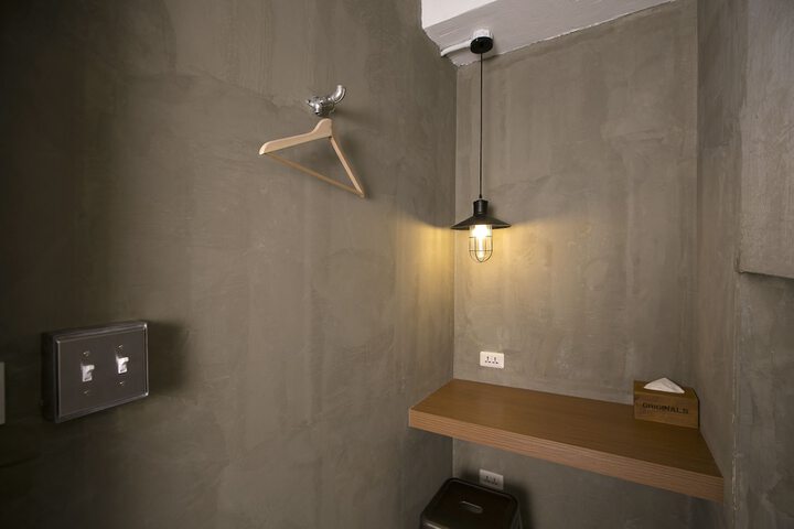 Room 44 of 114