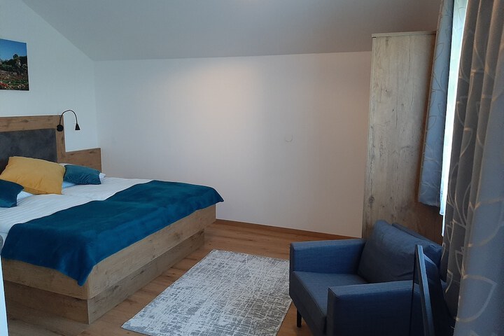 Room 21 of 96