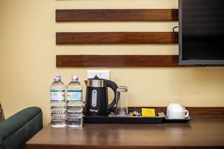 Breakfast/Coffee Service 25 of 87