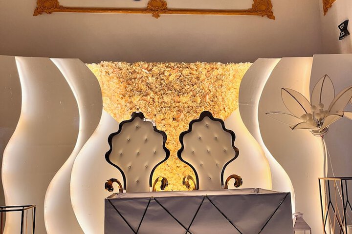 Ballroom/Hall 264 of 307