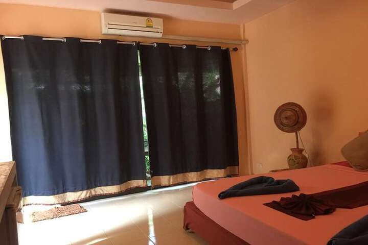 Room 121 of 169